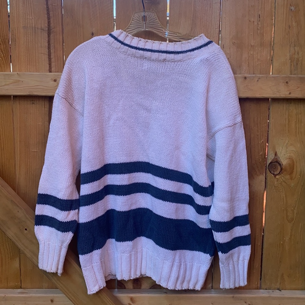 Vintage sweater sz. L - Picture 3 of 3
